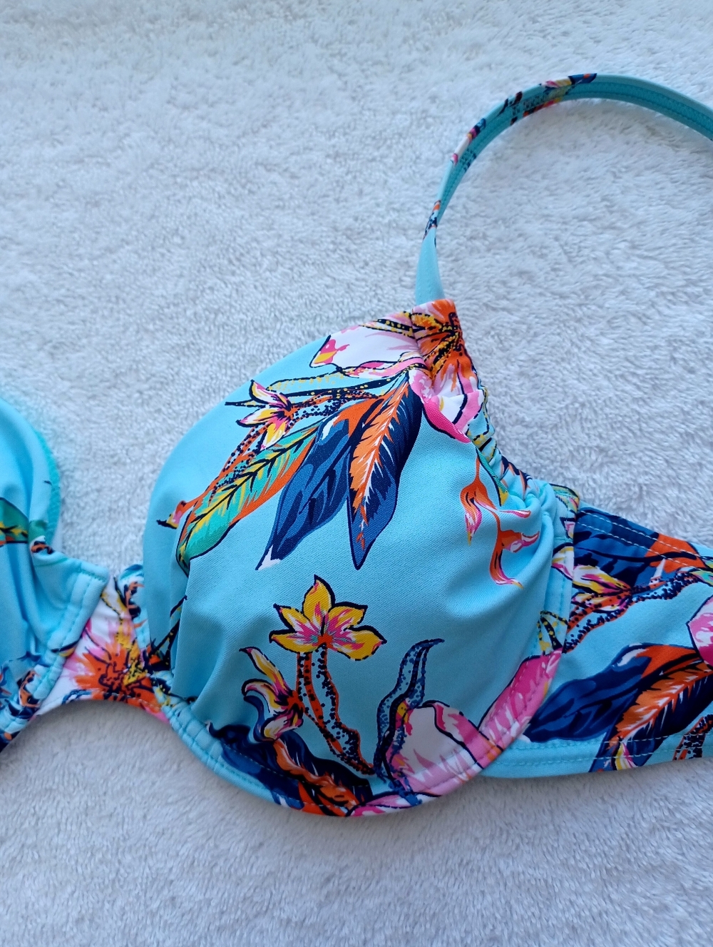 Lascana Hibiscus Print Underwire Bikini Top, Size 34B - Picture 9 of 14